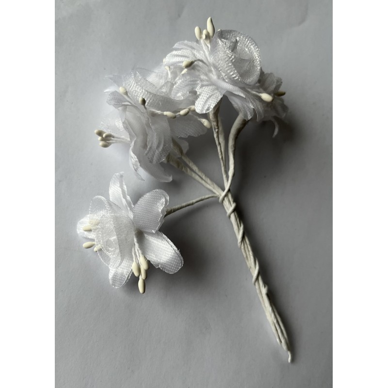 6 st Vita Tyg blommor