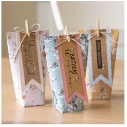 Vaessen Creative • 3-in-1 Banner Punch vimplar